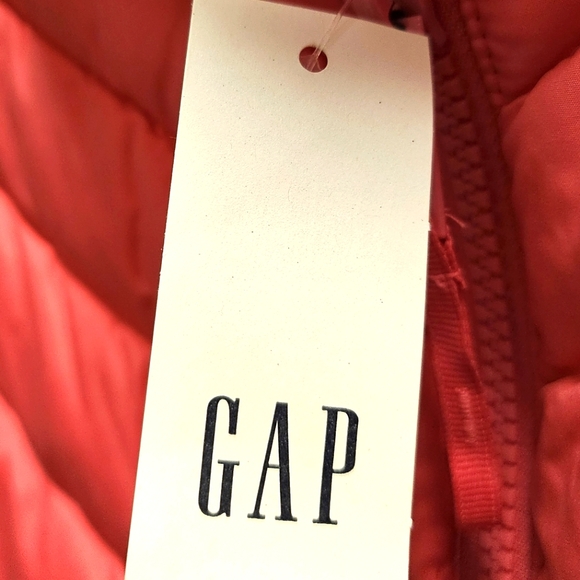 Pink Gap Bomber Vest - Picture 3 of 3